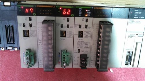 Omron CS1H-CPU63-EV1 CS1W-CLK21 DRM21 ID211 C200HW-PA204 PLC DCS Controller ON - Image 2
