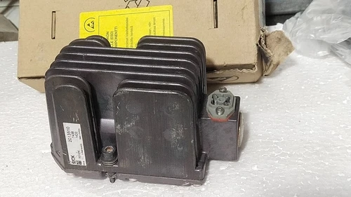 SICK 2013510 Light Source Bulb Deuterium Transmitter Transducer Controller - Image 2