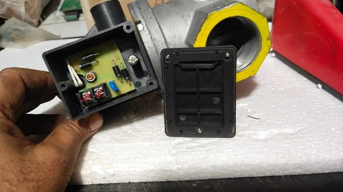 CKD VNR-40 NO Solenoid Gas relief Valve 1.5 Inch 100VAC Transmitter Controller - Image 12