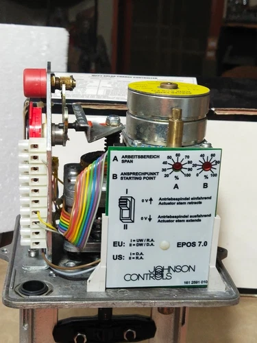 Johnson Control RA-3141-7226 Valve Actuator 25mm 24V 1800N Transducer Controller - Image 16