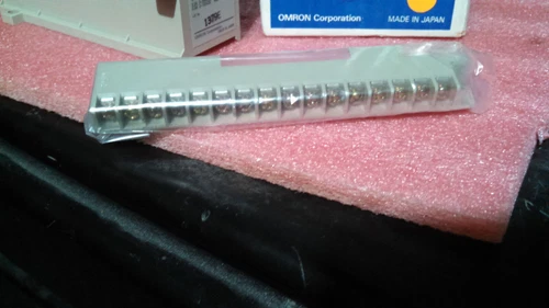 Omron G70D-VFOM16 Relay Terminal 16 Point PLC DCS Transducer Transmitter Meter - Image 3