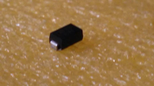 Diodes Incorporated 80V 1A B180-13-F Schottky Diodes Semiconductor Transducer - Image 3