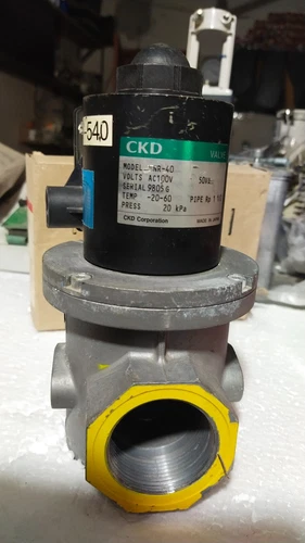 CKD VNR-40 NO Solenoid Gas relief Valve 1.5 Inch 100VAC Transmitter Controller - Image 3
