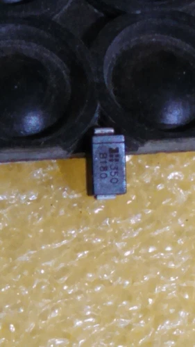 Diodes Incorporated 80V 1A B180-13-F Schottky Diodes Semiconductor Transducer - Image 6