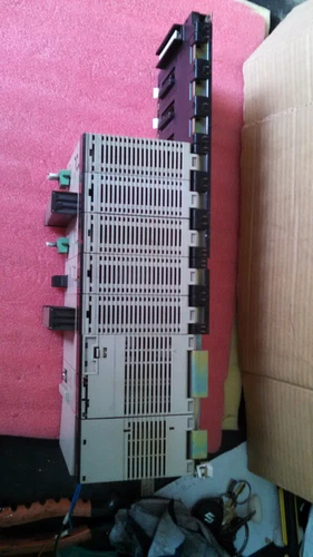 Omron CS1H-CPU63-EV1 CS1W-CLK21 DRM21 ID211 C200HW-PA204 PLC DCS Controller ON