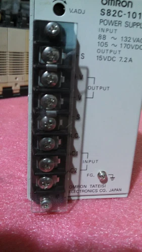 Omron S82C-1015 Power Supply 15VDC PLC DCS Transmitter Controller Transducer