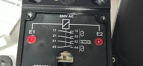 Siemens 3SE3 861 Safety Position Switch 230V Lock Actuator Metal Body Transducer