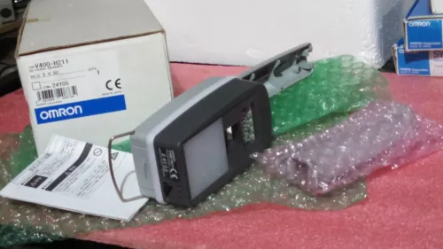 Omron V400-H211 2D Code Reader PLC DCS Transducer Transmitter Controller Meter