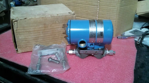 Rosemount 2024 D/P 100 In 4-20mA Pressure Transmitter Transducer Controller