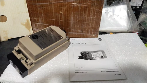 Samson 3767 I/P Positioner Single Acting Valve 4-20mA Controller Transmitter PLC