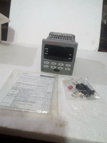 Honeywell DC3500 Cascade 2 Loop Digital Controller Meter Transmitter Transducer