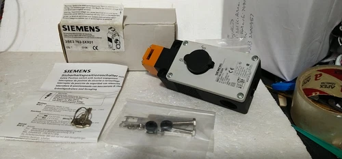 Siemens 3SE3 762 Safety Position Switch 110V Lock Actuator Controller Transducer