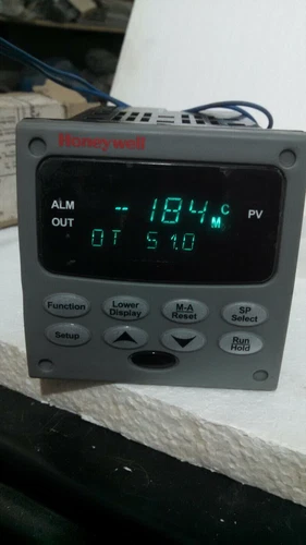 Honeywell DC2500-CE Digital Controller Meter Transmitter Transducer Tested
