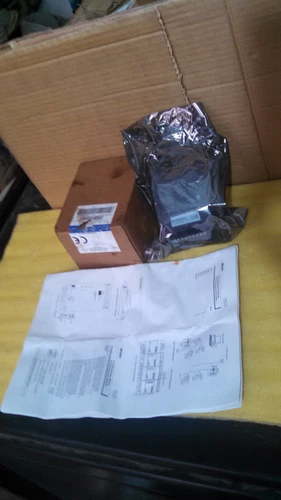 Johnson Controls XP-9103 9105 Expansion Module PLC DCS Transducer Transmitter - Image 2