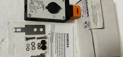 Siemens 3SE3 760 Safety Position Switch 24VD Lock Actuator Controller Transducer - Image 2