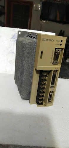 Yaskawa Servopack SGDA-02BPY79 Drive AC115V 1Phase 200W Controller Transmitter