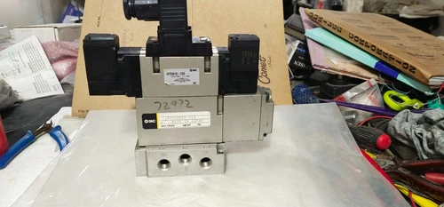 SMC VFS3610-1DZ 5Port Pilot Solenoid Valves 110VAC Check Spacer VVFS3000-22A