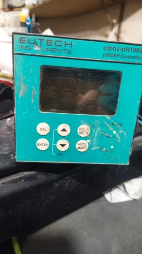 Eutech PH1000 PH/ORP Controller Meter Transducer Transmitter