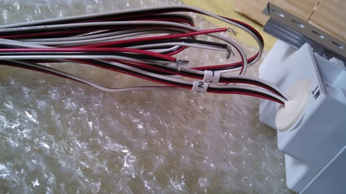 SMC SS5Q13-02LD1N-DS-Q Manifold Plug Solenoid Valve Transducer Transmitter - Image 11