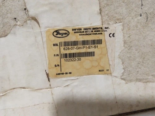 Dwyer 628 4-20mA 15PSIG 1/4 NPT Pressure Transducer Transmitter Controller - Image 10