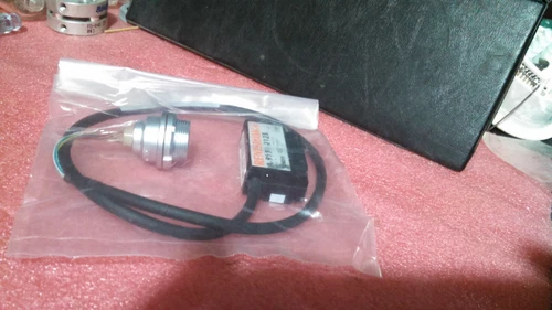 Renishaw RGH22Y30F63A Sensor Read Head PLC Controller Transducer Transmitter - Image 12