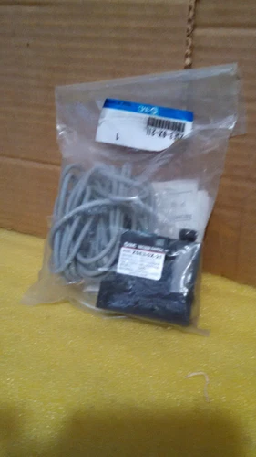 SMC ZSE3-0X-21L Vacuum Switch Valve Transducer Transmitter Meter Japan - Image 11