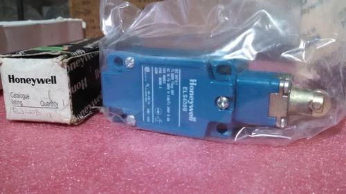 Yamatake BAF1-2RN2 BZF1 DTF2 GLAC01C ELS400B BZLN-RH15 Micro Limit Switch - Image 12