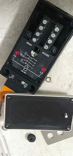 Siemens 3SE3 760 Safety Position Switch 24VD Lock Actuator Controller Transducer - Image 15
