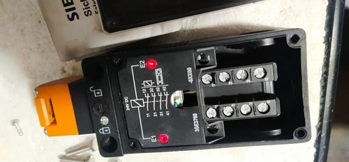 Siemens 3SE3 760 Safety Position Switch 24V Lock Actuator Controller Transducer - Image 16