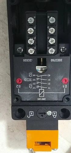 Siemens 3SE3 760 Safety Position Switch 24VD Lock Actuator Controller Transducer - Image 16