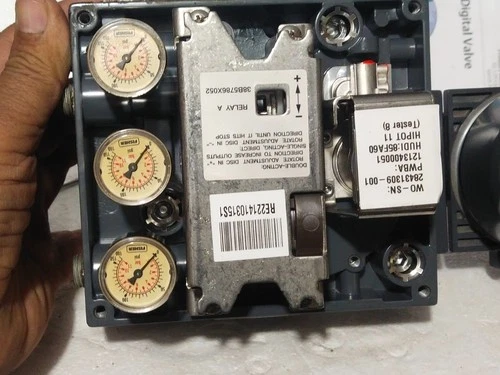 Fisher DVC6200 Hart 4-20mA Digital Valve Controller Positioner Meter Transmitter - Image 18