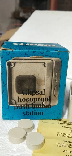 Clipsal WS226PB Weather Proof Push Button 440V 10A Controller Transmitter Meter - Image 2