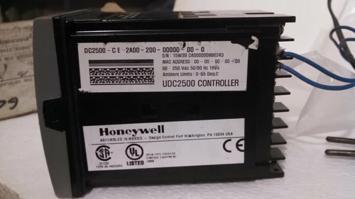 Honeywell DC2500-CE Digital Controller Meter Transmitter Transducer Tested - Image 2