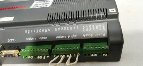 Honeywell CP-IPC Programmable Controller Transmitter Transducer - Image 3