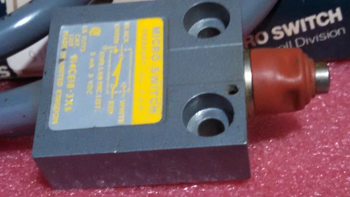 Honeywell BZV6 BZE7 DTE7 914CE1-6 Micro Limit Switch Transducer Transmitter - Image 3