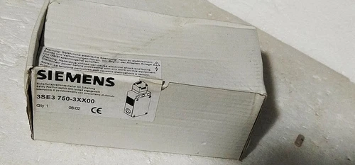 Siemens 3SE3 750 Safety Position Switch 24V Lock Actuator Controller Transducer - Image 4