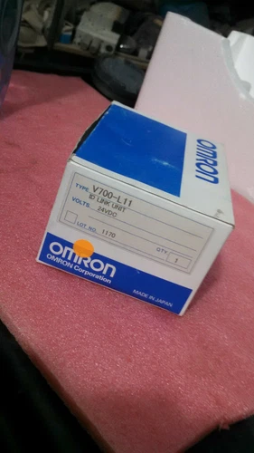 Omron V700-L11 ID Link PLC DCS Controller Transducer Transmitter Meter - Image 3