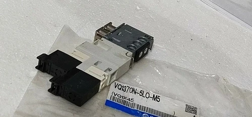 SMC VQZ1121 VQ1370N SY5120 Solenoid Valve 5 Port Transducer Transmitter Meter - Image 4