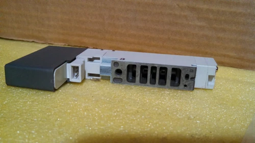 SMC VQC2300NR-5 VQC1200 Solenoid Valve 5-Port Transducer Transmitter Meter - Image 4