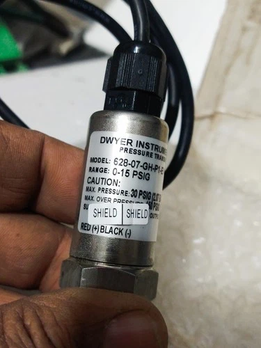 Dwyer 628 4-20mA 15PSIG 1/4 NPT Pressure Transducer Transmitter Controller - Image 6
