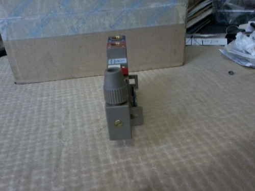 Burkert 0470 G 4,0 NBR 24VDC AC G1/8 Pneumatic Solenoid Valve Transducer Control - Image 6