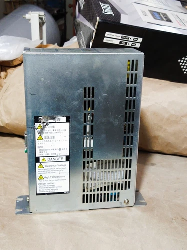 Matsushita Panasonic Panadac P326M-040 Motor Drive AC200V Transmitter Transducer - Image 6