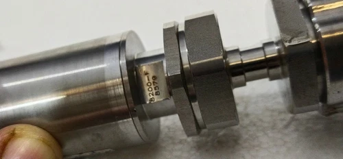 Ham-Let UFS30-8VFLC-X 3 Port Surface Mount Valve Transmitter Transducer - Image 6