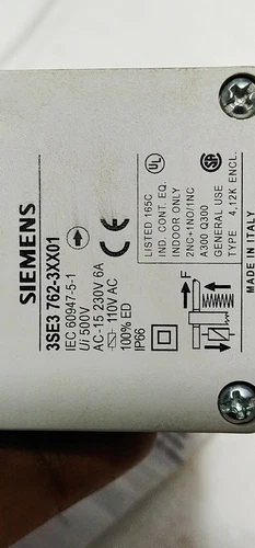 Siemens 3SE3 762 Safety Position Switch 110V Lock Actuator Controller Transducer - Image 7