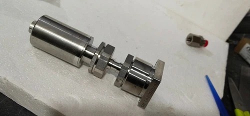 Ham-Let UFS30-8VFLC-X 3 Port Surface Mount Valve Transmitter Transducer - Image 7