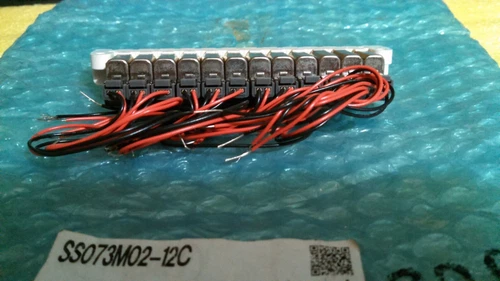 SMC Manifold S070M-6DC-40 Solenoid Valve 12VDC Transducer Transmitter Controller - Image 8