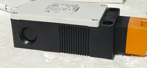 Siemens 3SE3 750 Safety Position Switch 24V Lock Actuator Controller Transducer - Image 9