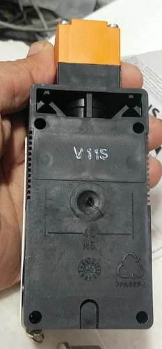 Siemens 3SE3 760 Safety Position Switch 24VD Lock Actuator Controller Transducer - Image 9