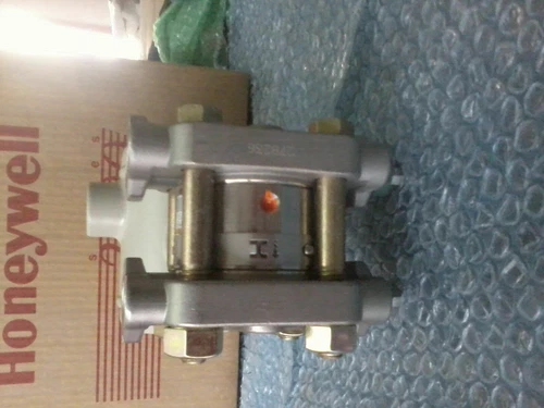 Honeywell STD 110 Smart Differential Pressure Transmitter Transducer Meter - Image 9