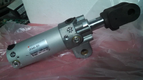 SMC CK1A50-150YA Pneumatic Cylinder Actuator 50-200mm Stroke Transducer Control - Image 9